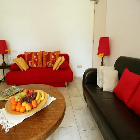 בית נופש Lovely In With Forest Nearby Wijlre