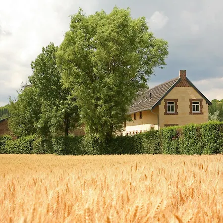 Lovely In With Forest Nearby Vakantiehuis *