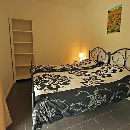 Vakantiehuis Lovely In With Forest Nearby *