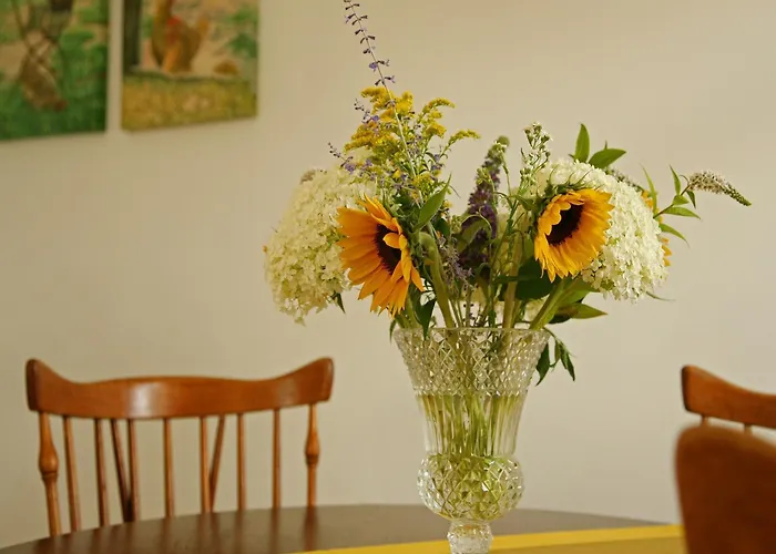 Сasa de vacaciones Lovely In With Forest Nearby Wijlre