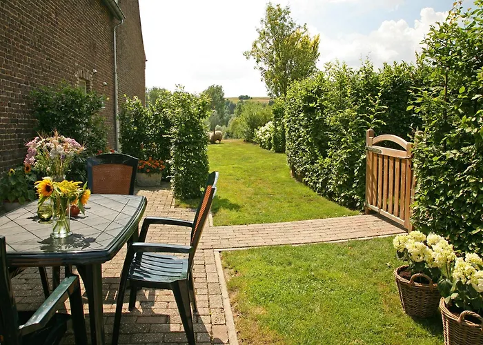 Lovely In With Forest Nearby Сasa de vacaciones