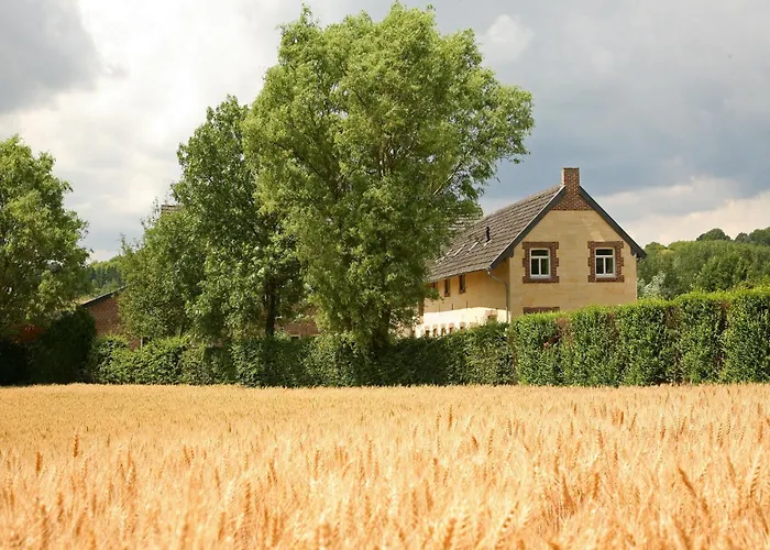 Lovely In With Forest Nearby Сasa de vacaciones *