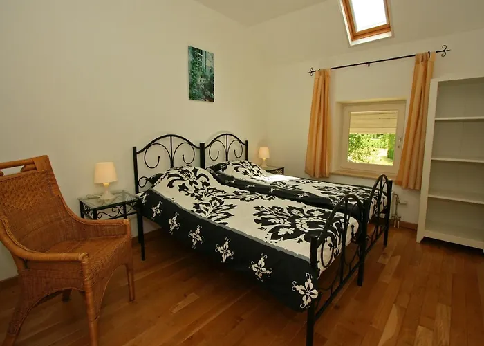 Lovely In With Forest Nearby Сasa de vacaciones Wijlre