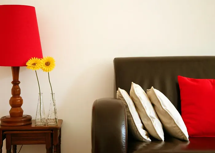 Сasa de vacaciones Lovely In With Forest Nearby Wijlre