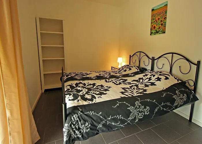 Сasa de vacaciones Lovely In With Forest Nearby *