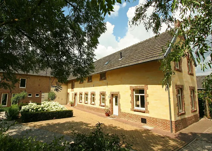 Lovely In With Forest Nearby *