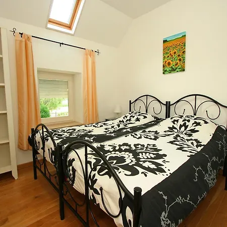 Lovely In With Forest Nearby *